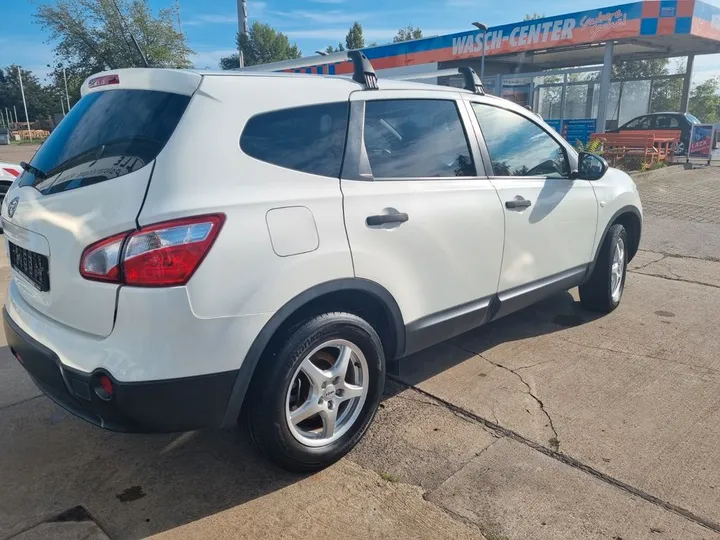 Nissan Qashqai+2