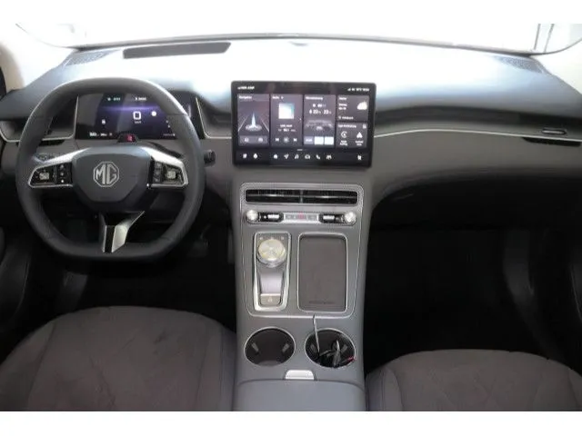 MG S6 EV