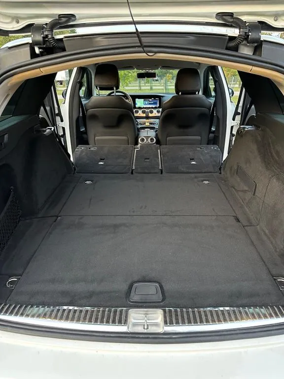 Mercedes-Benz E 250
