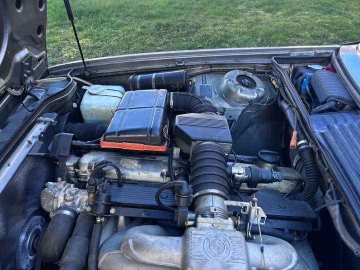 BMW 635