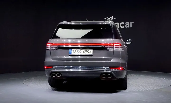 Lincoln Aviator