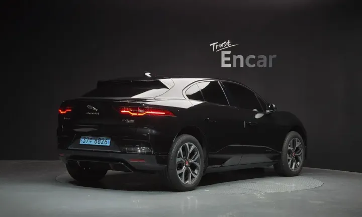 Jaguar I-PACE