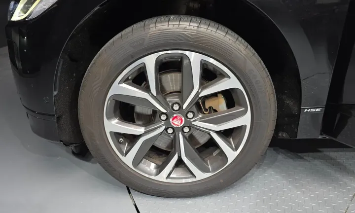 Jaguar I-PACE