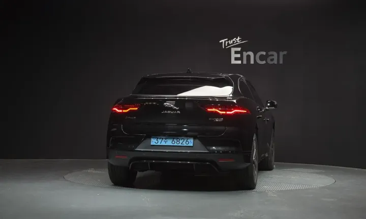 Jaguar I-PACE