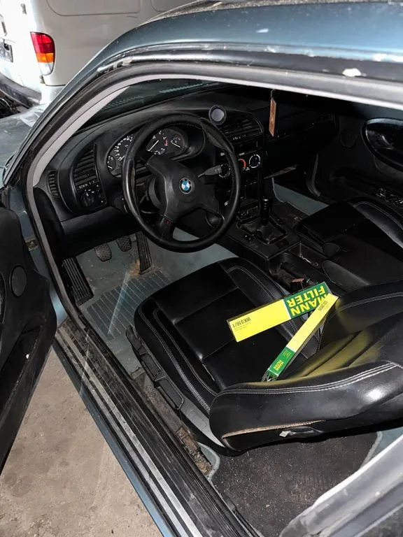 BMW 320
