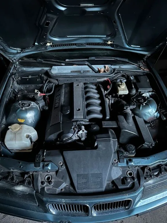 BMW 320