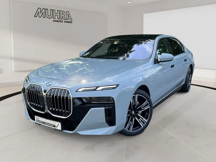 BMW 740