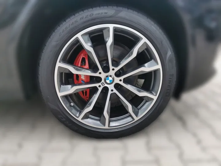 BMW X4 M40