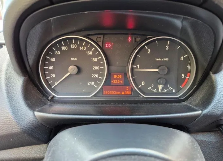 BMW 118