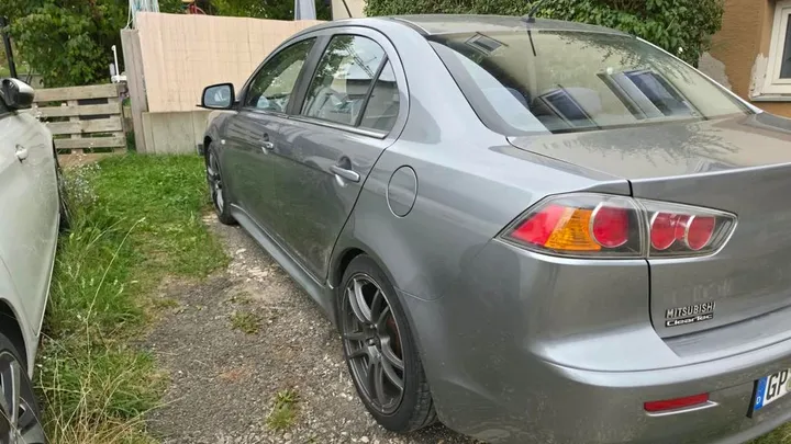 Mitsubishi Lancer