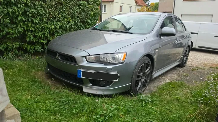 Mitsubishi Lancer