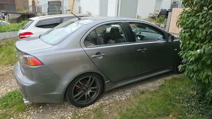 Mitsubishi Lancer