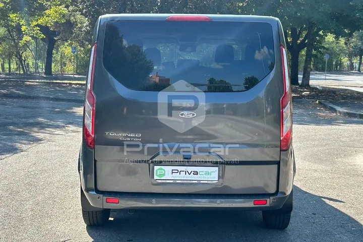 Ford Tourneo Custom