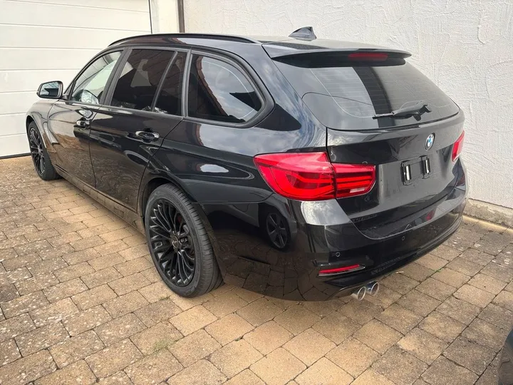 BMW 335