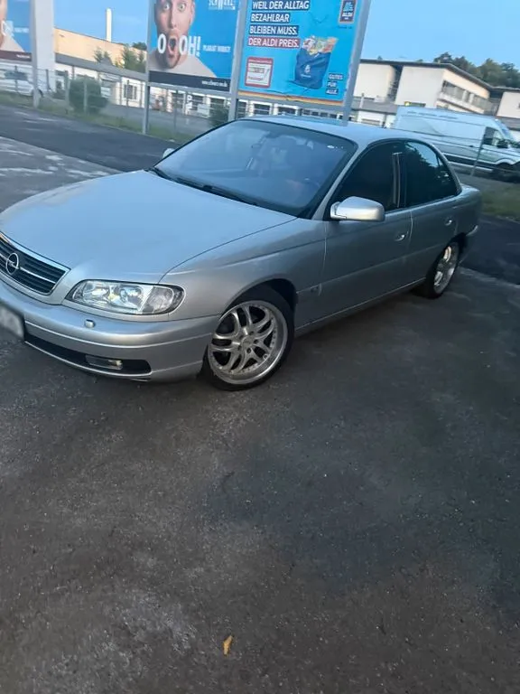 Opel Omega