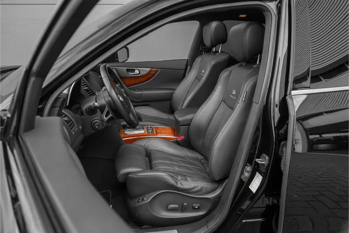 Infiniti FX