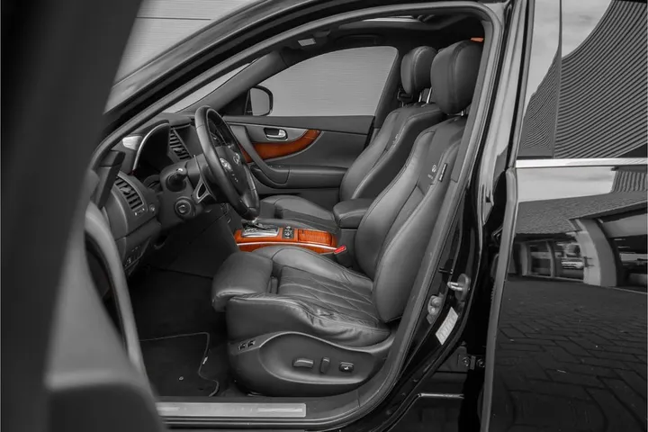 Infiniti FX