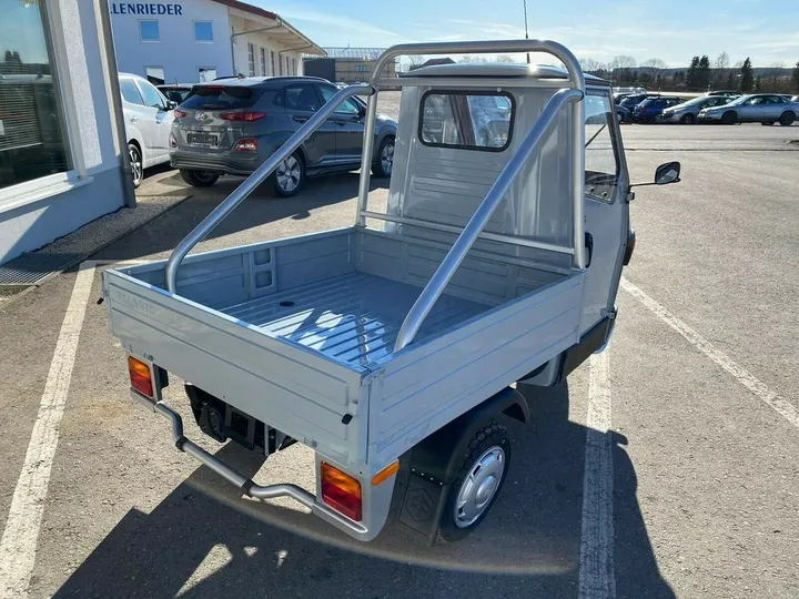 Piaggio APE