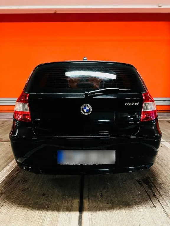 BMW 118