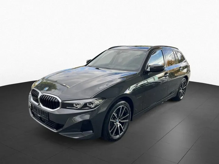 BMW 330