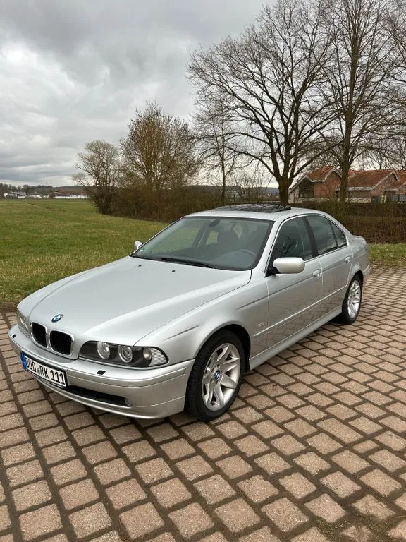 BMW 520