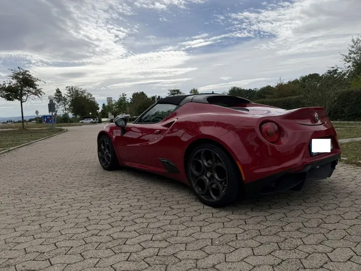 Alfa Romeo 4C