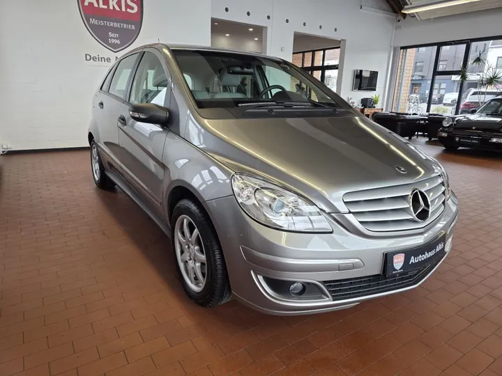 Mercedes-Benz B 170