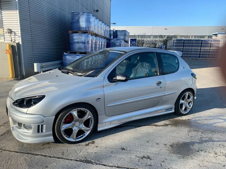 Peugeot 206