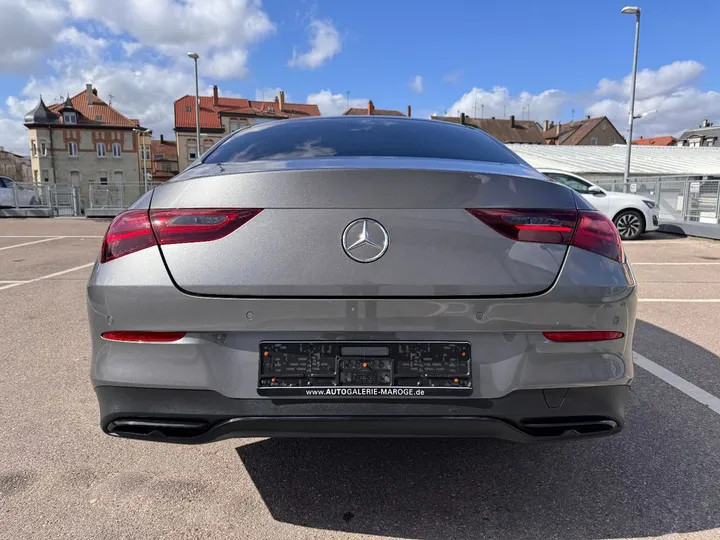 Mercedes-Benz CLA 200