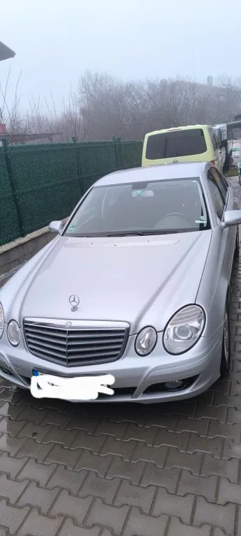 Mercedes-Benz E 200