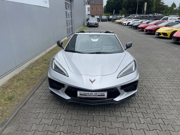 Corvette C8