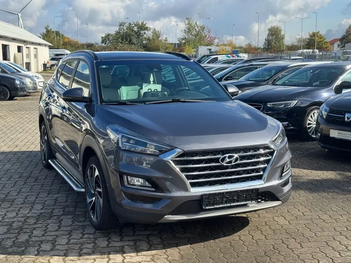 Hyundai TUCSON
