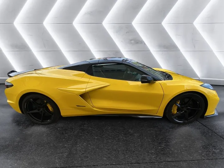 Corvette C8