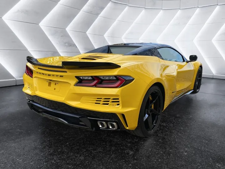 Corvette C8