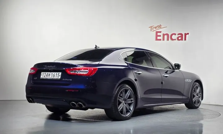 Maserati Quattroporte