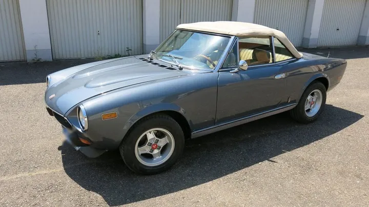 Fiat 124 Spider
