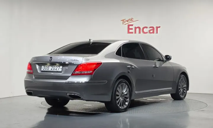 Hyundai Equus