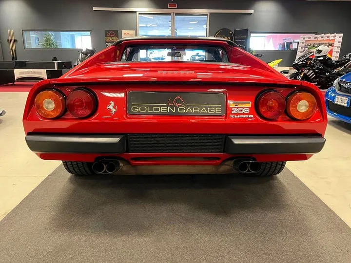 Ferrari 208