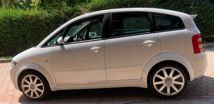 Audi A2
