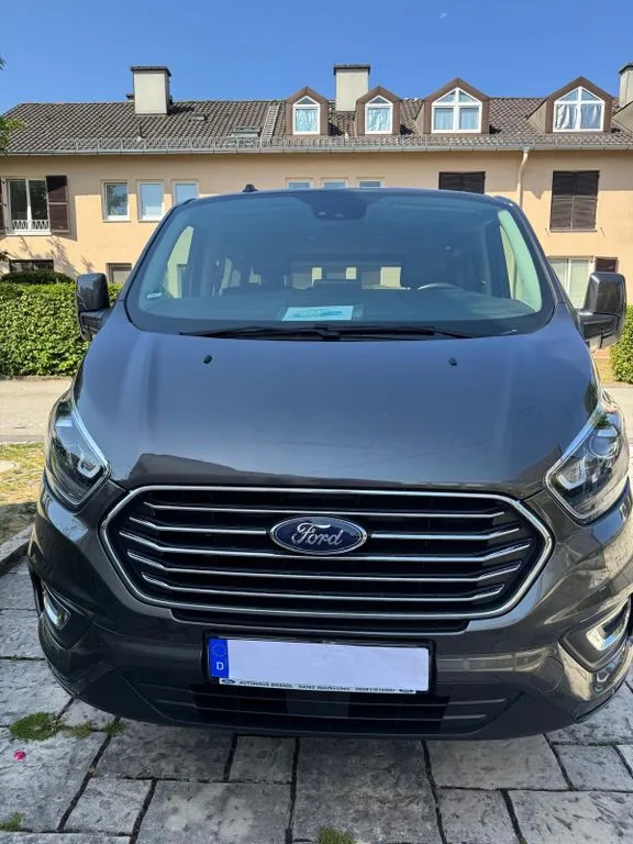 Ford Tourneo Custom