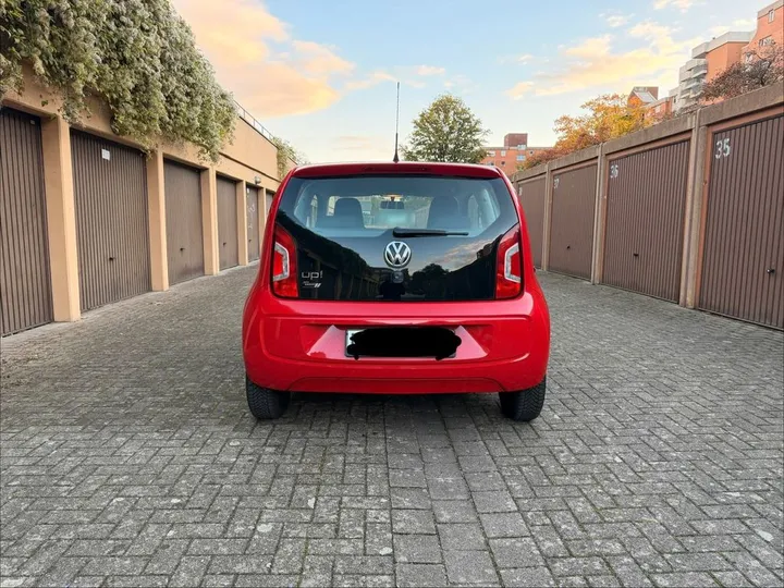 Volkswagen up!