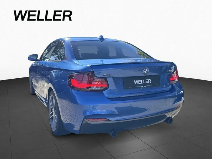 BMW M240i