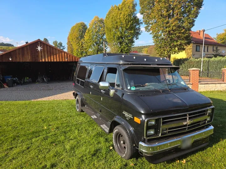 Chevrolet Chevy Van