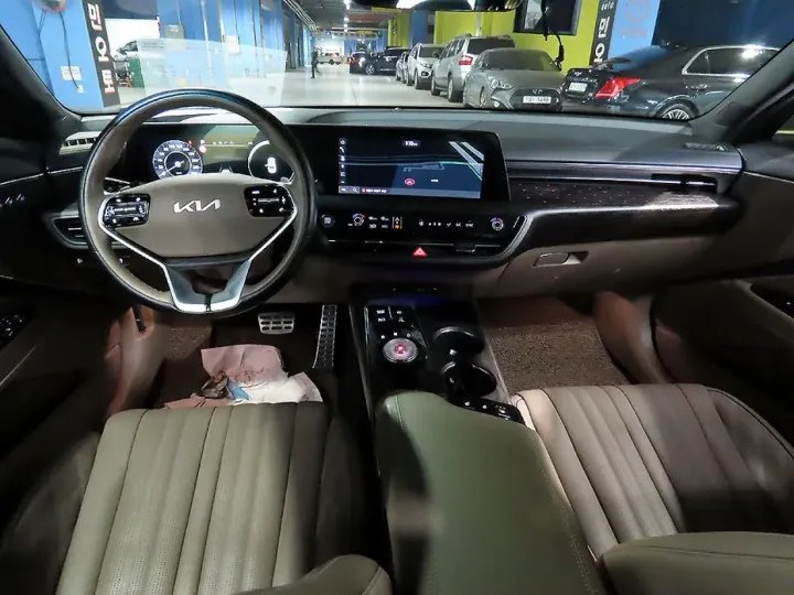 Kia K8