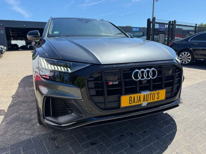 Audi SQ8