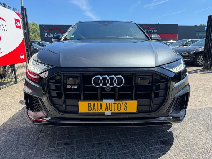 Audi SQ8