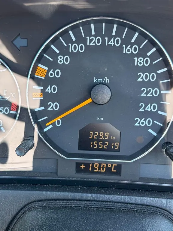 Mercedes-Benz SL 320