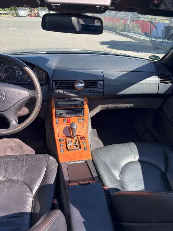 Mercedes-Benz SL 320