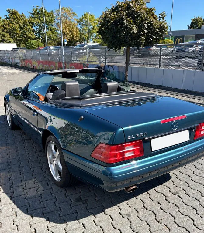 Mercedes-Benz SL 320