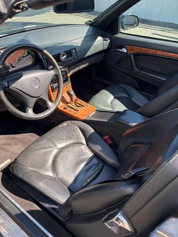 Mercedes-Benz SL 320